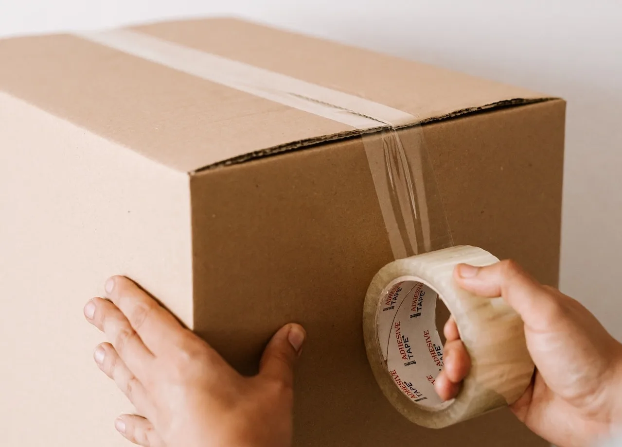 taping up storage box